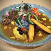 CURRY&NOBLE強い女