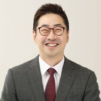 エリートコースを歩んだ韓国弁護士、がん闘病の末に52歳の若さで逝去 テレビにも多数出演