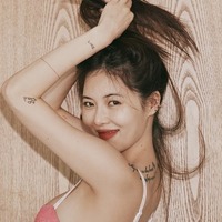 数多くのタトゥーを入れていたヒョナ、除去中の近況を公開　“妊娠説”を吹き飛ばすダイエットの成果も【PHOTO】