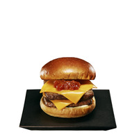 「『モスの匠味（たくみ）』　黒毛和牛のダブルチーズバーガー」（890円)