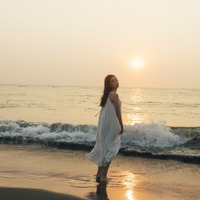 「髙石あかりファースト写真集 幻灯」（東京ニュース通信社刊） 撮影／横山マサト