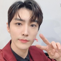 “違法なお店”訪問で全作品降板→事務所と契約終了…韓国ミュージカル俳優が沈痛謝罪「一生反省して生きて行く」