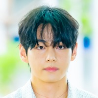 BTS・V、美容業界でも大活躍！日本でも人気の「TIRTIR」広告が公開6日で再生数1億回突破