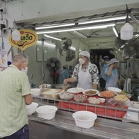 カオトム・プラ・キンポー©西尾康晴/Nishio Travel