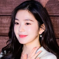 30代とは思えぬ美貌…Red Velvet・アイリーン、可憐な“ホワイトルック”でイベントに登場！【PHOTO】