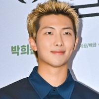 BTS・RM、日本でのプライベートSHOTを大放出！東京でアート巡りを楽しむ姿に反響殺到【PHOTO】
