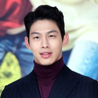 凶器を手に恋人を脅迫…日本でも活動経験あるボーイズグループ出身の韓国俳優、ストーカー容疑で検察送致