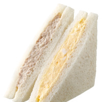 【従来品】「ツナたまごサンド」(税込 297 円)