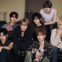 日本人メンバーも所属！CLOSE YOUR EYES、新AL『blackout』発売初週に“ハーフミリオン”達成