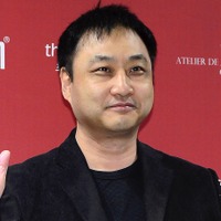 撮影中に倒れ緊急搬送…一時は危篤状態だった韓国タレント、事務所が病状説明「急性心筋梗塞と診断」