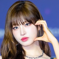 IVE・リズ、海辺で見せたスイムウェアSHOTにファン悶絶「ありえんくらい可愛い」【PHOTO】