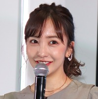 板野友美、娘の誕生日の家族ショット公開！ 画像