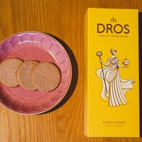 THE DROS「サンドクッキー（マスカルポーネ＆ヘーゼルナッツ）」【撮影／平木昌宏】