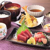 まぐろのお楽しみ膳（税込２,８４９円）