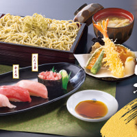 本まぐろ鮨昆布そば（税込２,４０９円）