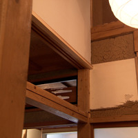 あえて古い家の味わいを残した「ラフ仕上げ」©ＭＢＳ