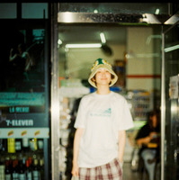 尾碕真花セカンド写真集「わー!!!」（東京ニュース通信社刊） 撮影／枝優花