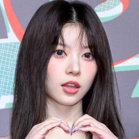 “日本人メンバー”ILLIT・モカ、金髪ギャル化!? 別人級ビジュアルに反響「可愛すぎる」「漫画から出てきた」【PHOTO】