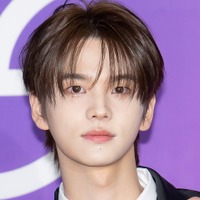 「AIですか?!」TWS・シンユ、ブルーの瞳で魅せる“異次元ビジュアル”にファン騒然【PHOTO】