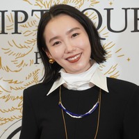 飯豊まりえ【写真：竹内みちまろ】