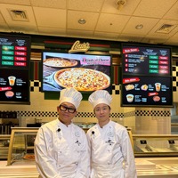 左から）宮川大輔、櫻井翔『櫻井翔のワンナイトスタディ』（C）フジテレビ