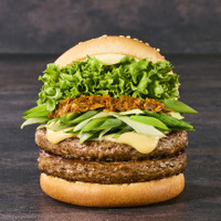 九条ネギと西京味噌の黒毛和牛バーガー　ダブル　1,680円