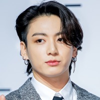 熱愛説も話題のBTS・JUNG KOOK、「シャネル フレグランス＆ビューティ」の新グローバルアンバサダーに