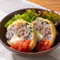 五穀米のライスコロッケ　単品価格：280円（税込）