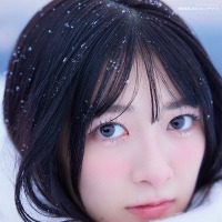 「鈴原希実 2026 カレンダーブック」（C)KADOKAWA