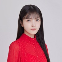 白鳥玉恵役 久保史緒里（C）NHK