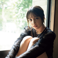 はのんまゆ（撮影／武田敏将ヘアメイク／大場聡美（エムズアップ）スタイリング／鮎川恵子）