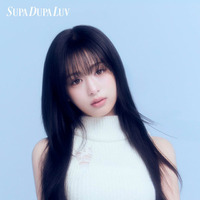 BABYMONSTER「SUPA DUPA LUV」ティーザーポスター公開！第1弾はAHYEON＆RORA