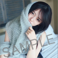 鈴木愛理１月始まり2026壁掛けカレンダー（表紙）　　