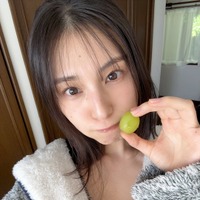 元乃木坂46・相楽伊織、美谷間チラ見せ！セクシーなオフショットを披露 画像