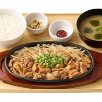 3位　【7月新商品】牛カルビと牛ホルモン焼の定食（『【お肉2倍】牛カルビと牛ホルモン焼の定食』を含む）