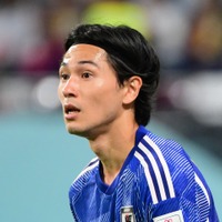 顔を覆ったまま…南野拓実が負傷、ワールドカップも不透明に？「代替できる選手はいない」と韓国メディア