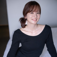 皆藤愛子 写真集『grazing』撮影：根本好伸（C）小学館