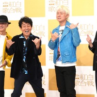 TUBE（左から）角野秀行、前田亘輝、春畑道哉、松本玲二【撮影：小宮山あきの】