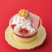 プリンケーキパフェ いちごとミルク（税込399.60円）