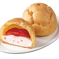 いちごのダブルシュークリーム（税込237.60円）