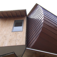 素材は主に木と銅を使用している©MBS