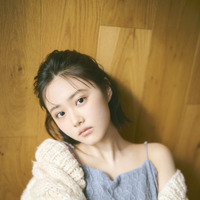 原菜乃華、“等身大の姿”を撮り下ろしカットで収録！「日常」をテーマにした2026年カレンダーが発売決定 画像