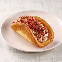 「暁パティスリーフルタ監修　ブリュレット(いちご)」399円（税込）