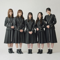 左から）中嶋優月、松田里奈、森田ひかる、谷口愛季、的野美青