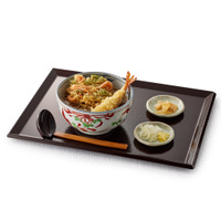 姫甘えびとわさび菜のかき揚げそば 930円（税込）