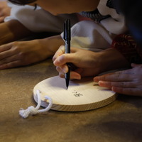 乃木坂46・乃木神社にて行われた成人式の様子（C）乃木坂46LLC