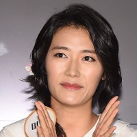 「診察中の胸の写真を撮ったと脅迫」韓国女性芸人、事務所関係者からの詐欺被害を告白