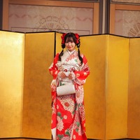 倉島杏実(衣装協力・株式会社清水屋) 撮影／山田