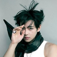 尋常ではない“日本ARMY”パワー…BTS・Vが表紙を飾った雑誌が軒並み完売、圧倒的人気度 画像