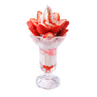 完熟いちごパフェ　1,080円（税込）